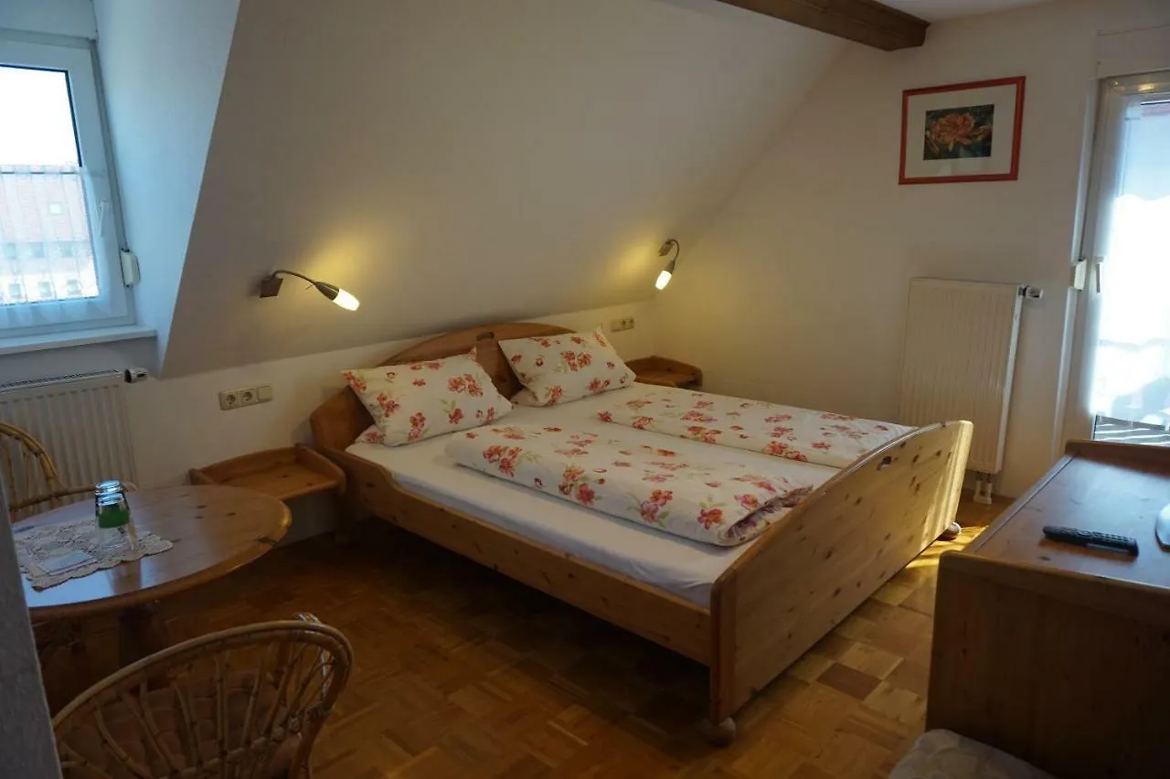 Gasthaus Zur Krone Windelsbach ドイツ
